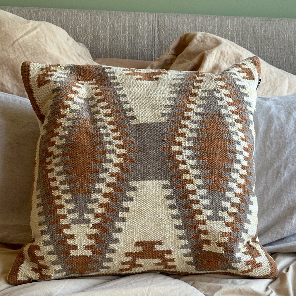 Neutral safaveih decorative pillow